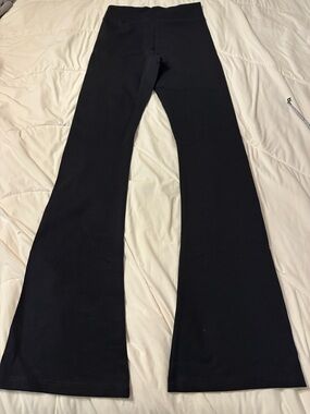 Grey State Black Fluted High-Waist Pants - NWOT - Size 2 (US M)